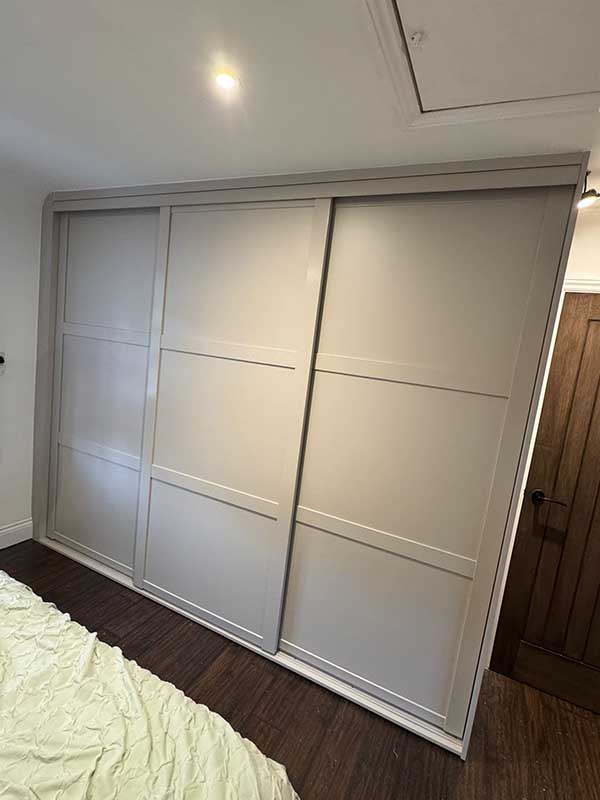 Chris Ford Sliding Door Wardrobe installations in Durham-Oxford Style Wardrobe